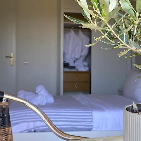 Clelia Apartament *